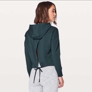 Lululemon Split Out Hoodie
Nocturnal Teal Size 6 Blue Sweatshirt Tie